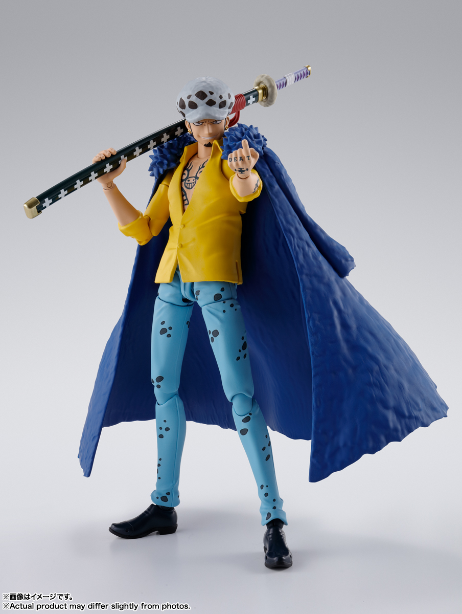 FIGURA ONE PIECE TRAFALGAR LAW THE RAID ON ONIGASHIMA S.H.FIGUARTS TAMASHII NATIONS
