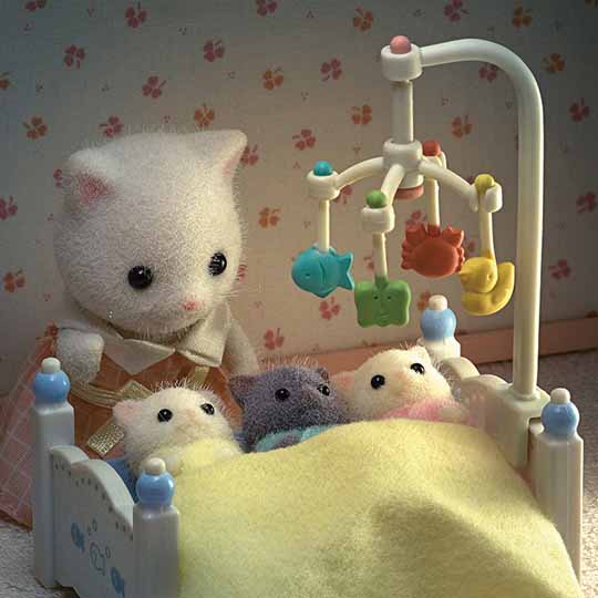 Epoch Sylvanian Family Trillizos Gato Persa