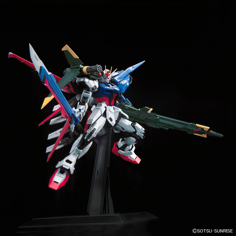 MODEL KIT PG 1/60 PERFECT STRIKE GUNDAM BANDAI HOBBY