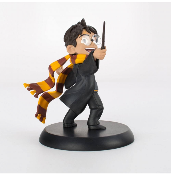 ESTATUA HARRYS FIRST SPELL Q FIG QUANTUM MECHANIX