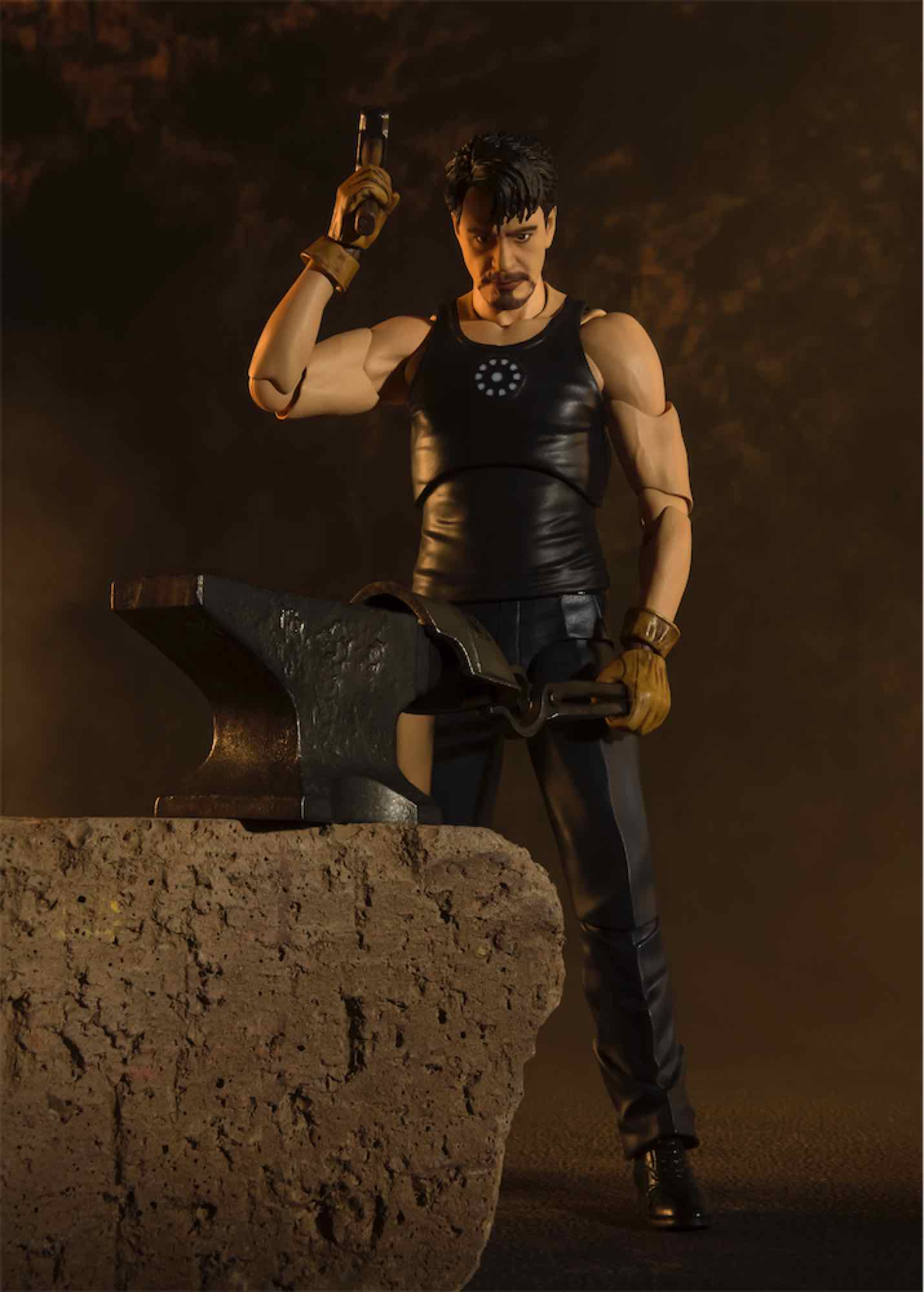 FIGURA ACCION S.H.FIGUARTS TONY STARK BIRTH OF IRON MAN EDITION IRON MAN  TAMASHII NATIONS