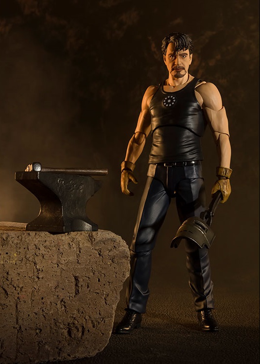 FIGURA ACCION S.H.FIGUARTS TONY STARK BIRTH OF IRON MAN EDITION IRON MAN  TAMASHII NATIONS