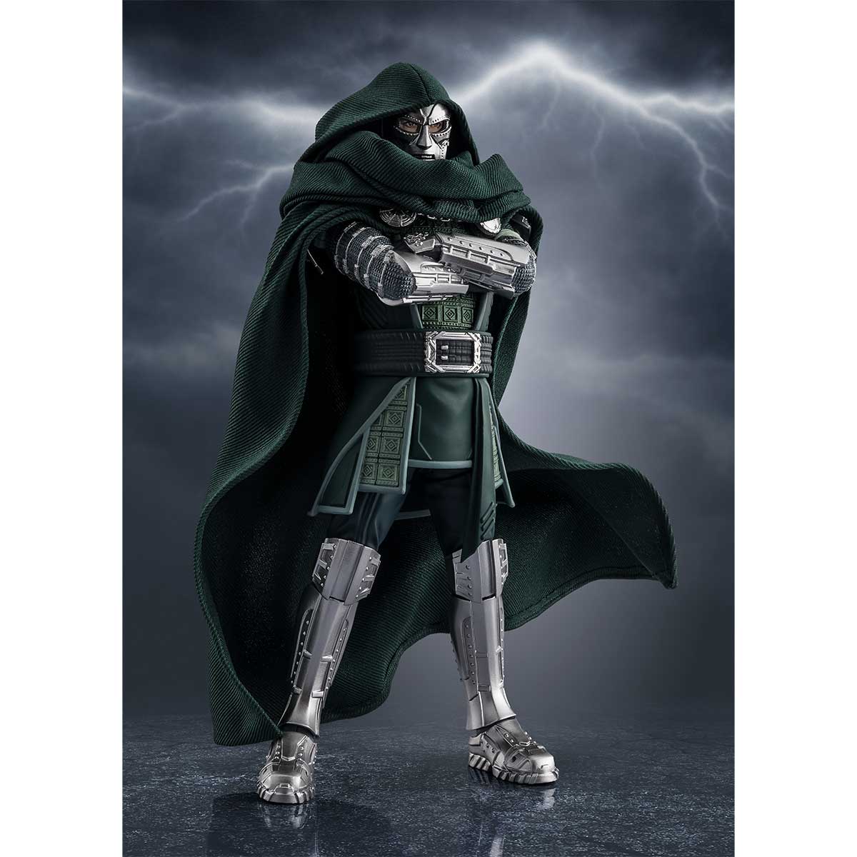 S.H.FIGUARTS DOCTOR DOOM (AVENGERS: DOOMSDAY) TAMASHII NATIONS