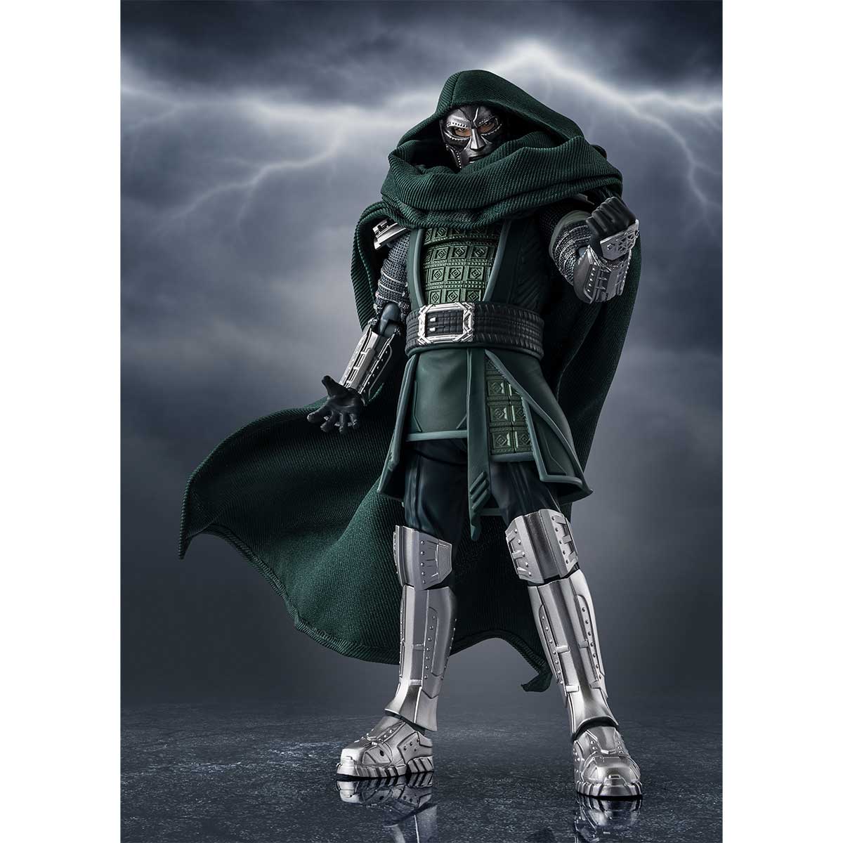 S.H.FIGUARTS DOCTOR DOOM (AVENGERS: DOOMSDAY) TAMASHII NATIONS