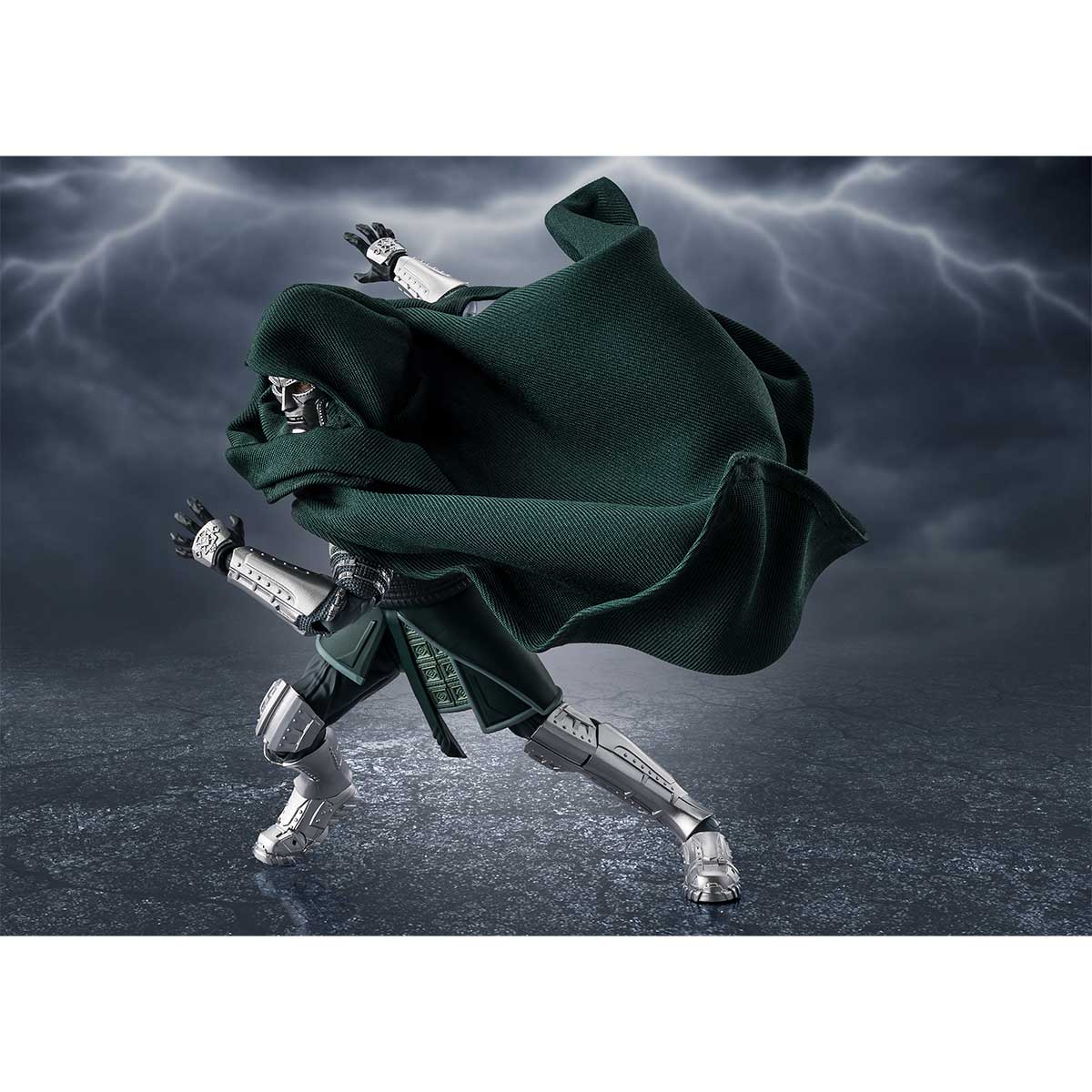 S.H.FIGUARTS DOCTOR DOOM (AVENGERS: DOOMSDAY) TAMASHII NATIONS