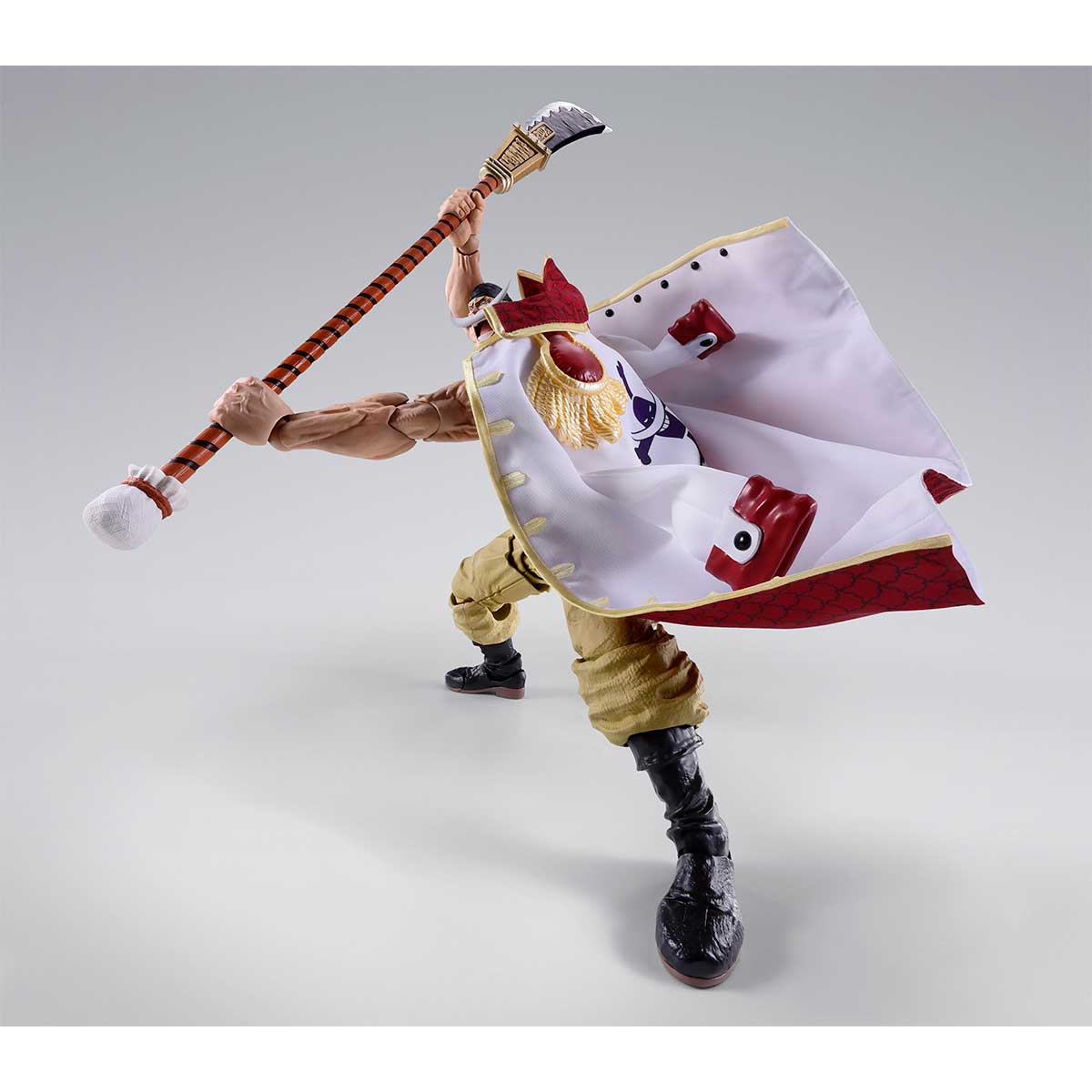 S.H.FIGUARTS EDWARD.NEWGATE -MARINEFORD-  TAMASHII NATIONS